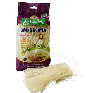 Hủ tiếu khô dược làm từ gạo ngon nguyên chất cao cấp Hoàng Nguyên an toàn cho người sử dụng